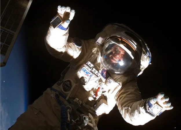 ISS-15 EVA russe – 2