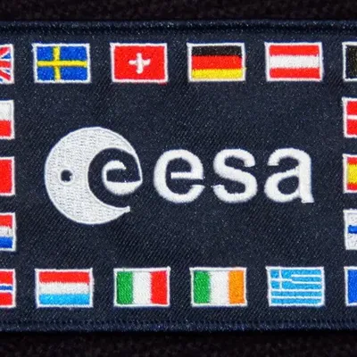 ESA 18 drapeaux
