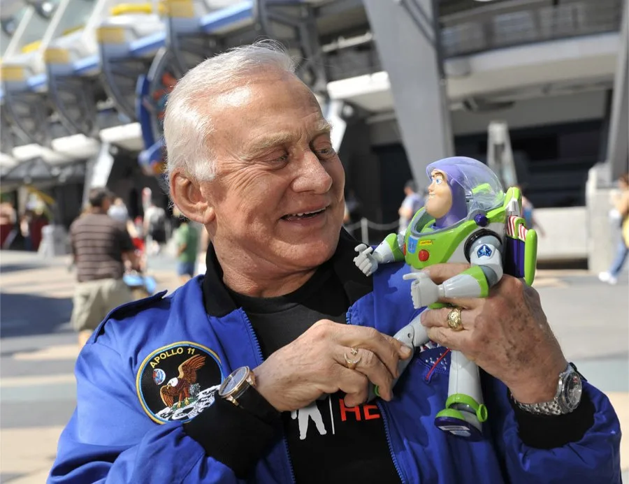 STS-124 Buzz l'Eclair – 2