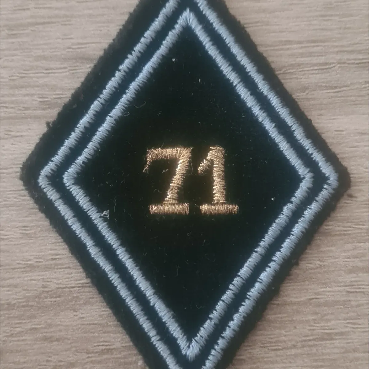 Losange 71eme BT / Modèle Cadre 