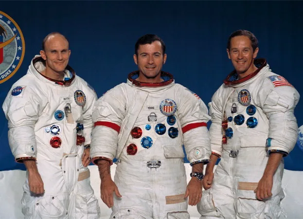 Apollo-16 officiel – 2