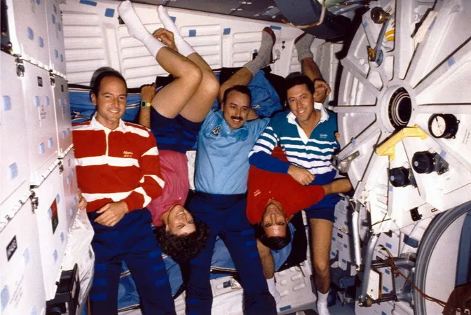 STS-43 – 2