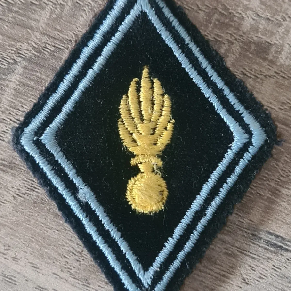 Losange HR / 2 soutaches / Modèle cadre école