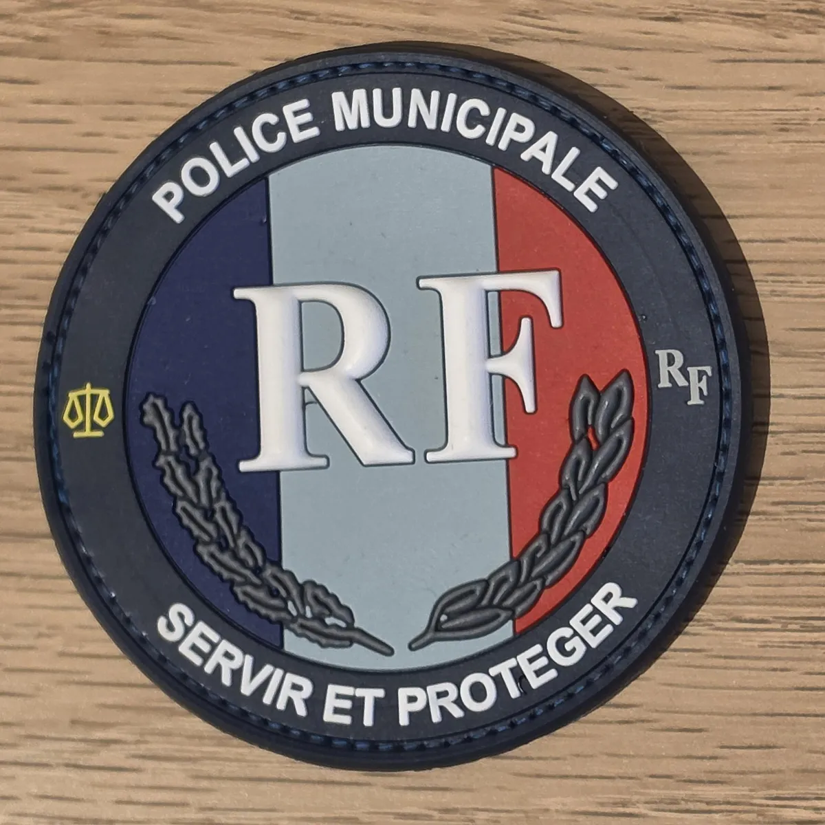 police municipale " SERVIR ET PROTEGER" 