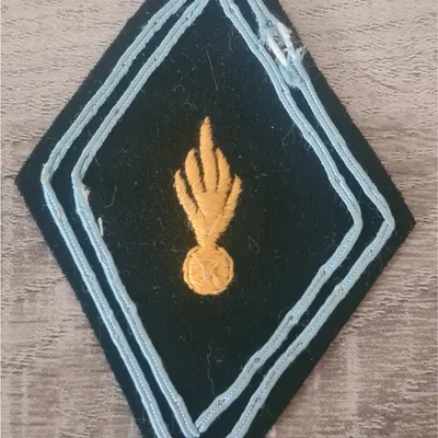 Losange HR précoce / 2 soutaches / Grenade fil jaune